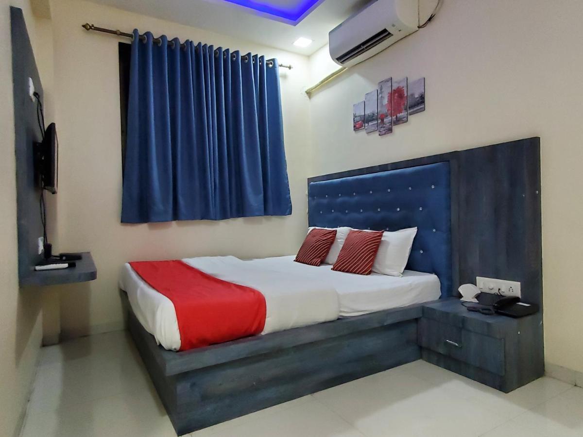 Hotel Mari Aai Residency Navi Mumbai Buitenkant foto