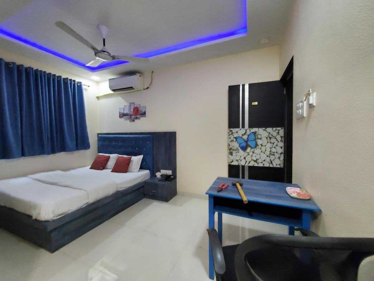 Hotel Mari Aai Residency Navi Mumbai Buitenkant foto