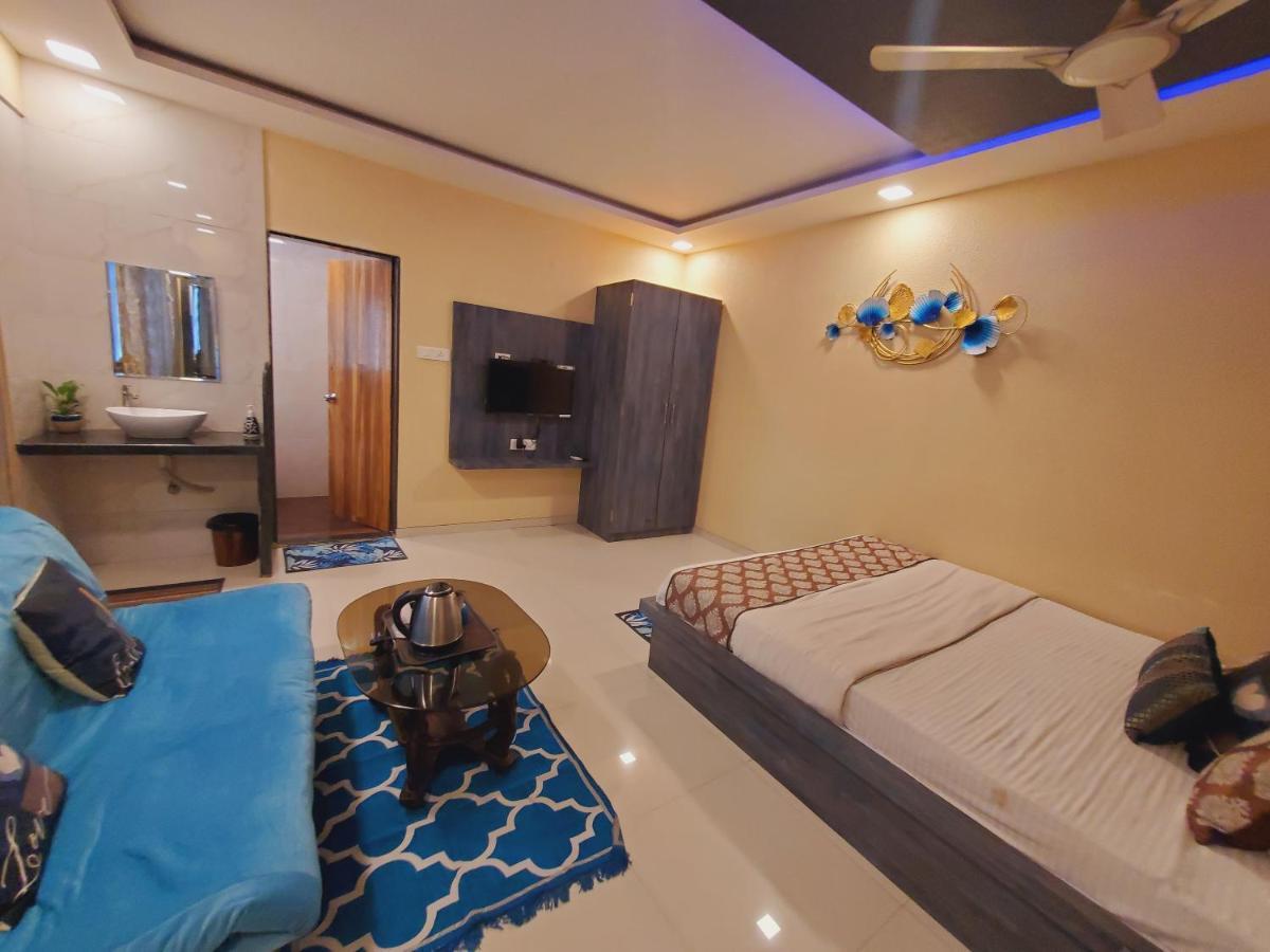 Hotel Mari Aai Residency Navi Mumbai Buitenkant foto