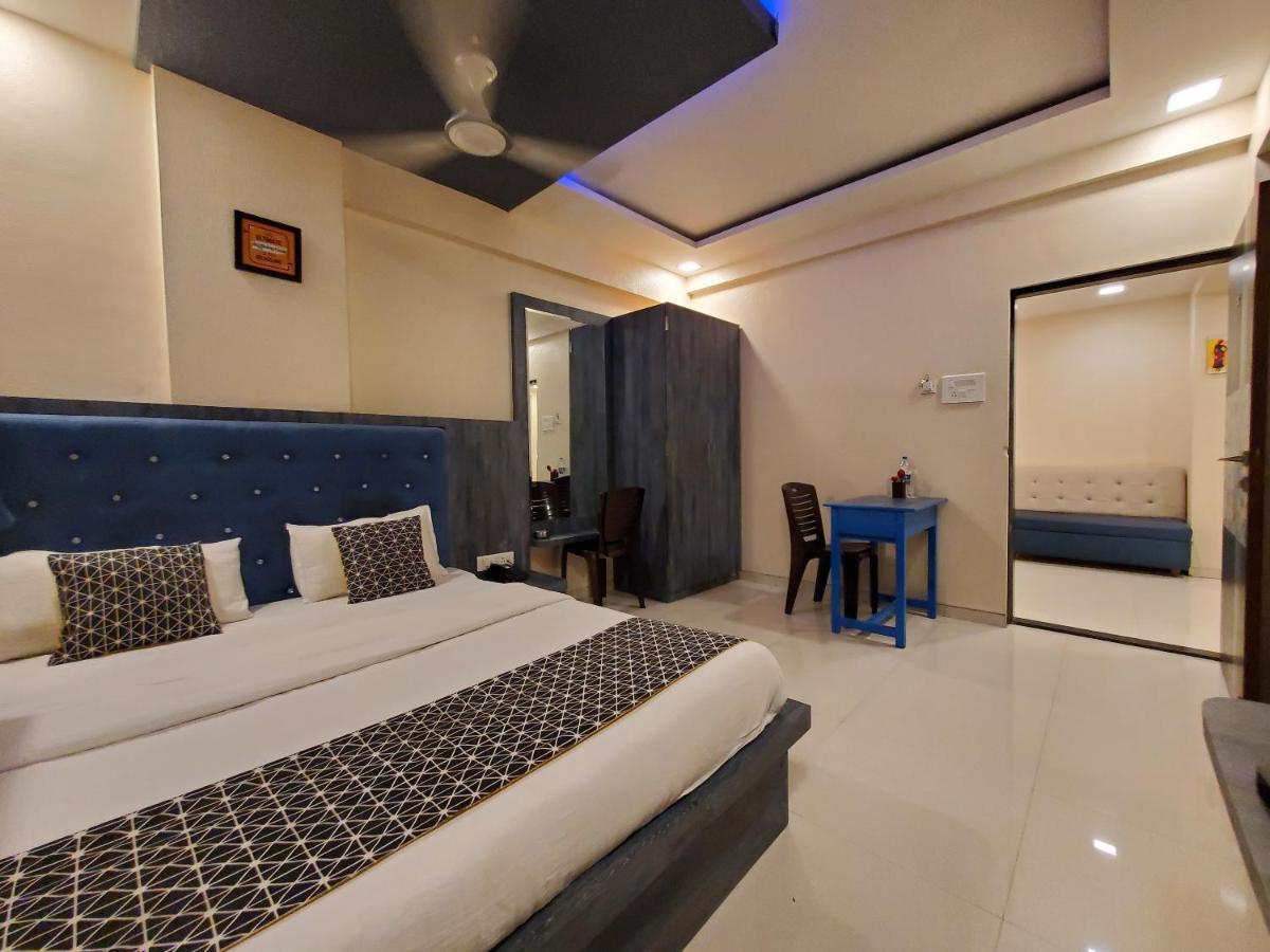 Hotel Mari Aai Residency Navi Mumbai Buitenkant foto