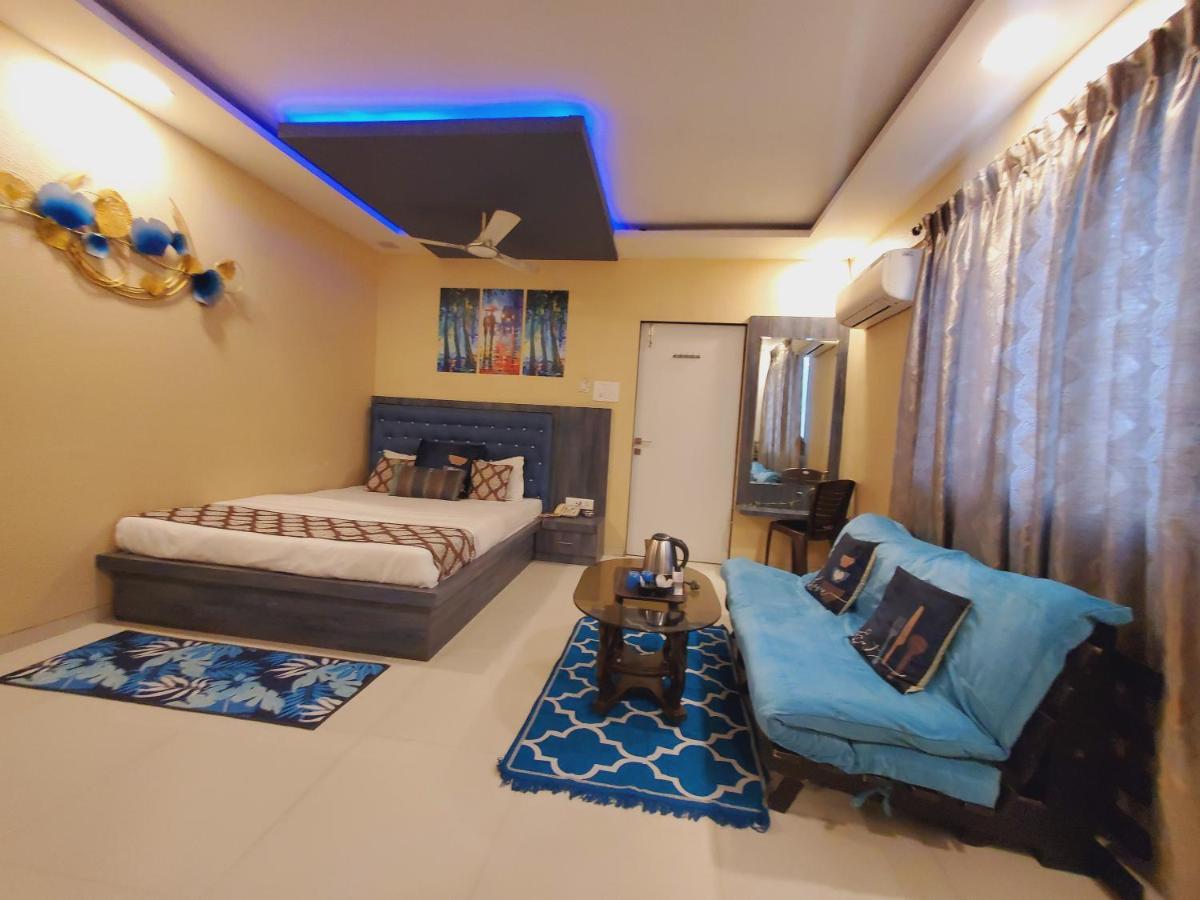 Hotel Mari Aai Residency Navi Mumbai Buitenkant foto