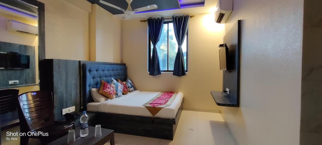 Hotel Mari Aai Residency Navi Mumbai Buitenkant foto