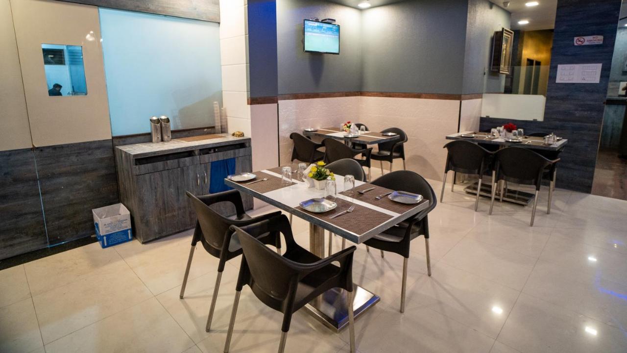Hotel Mari Aai Residency Navi Mumbai Buitenkant foto